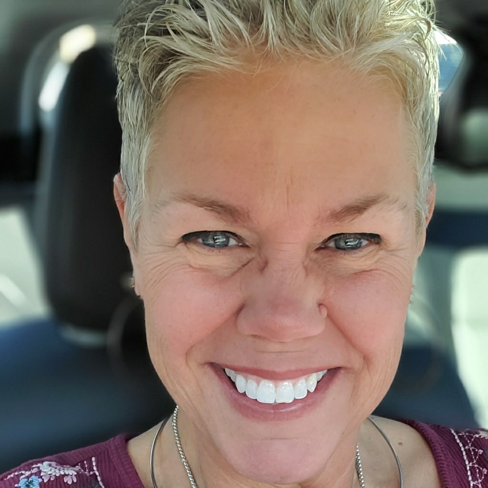 Meet your Posher, Lori